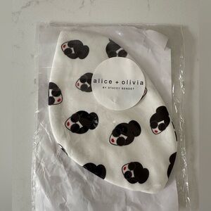 Alice + Olivia “Staceface” Protective Mask